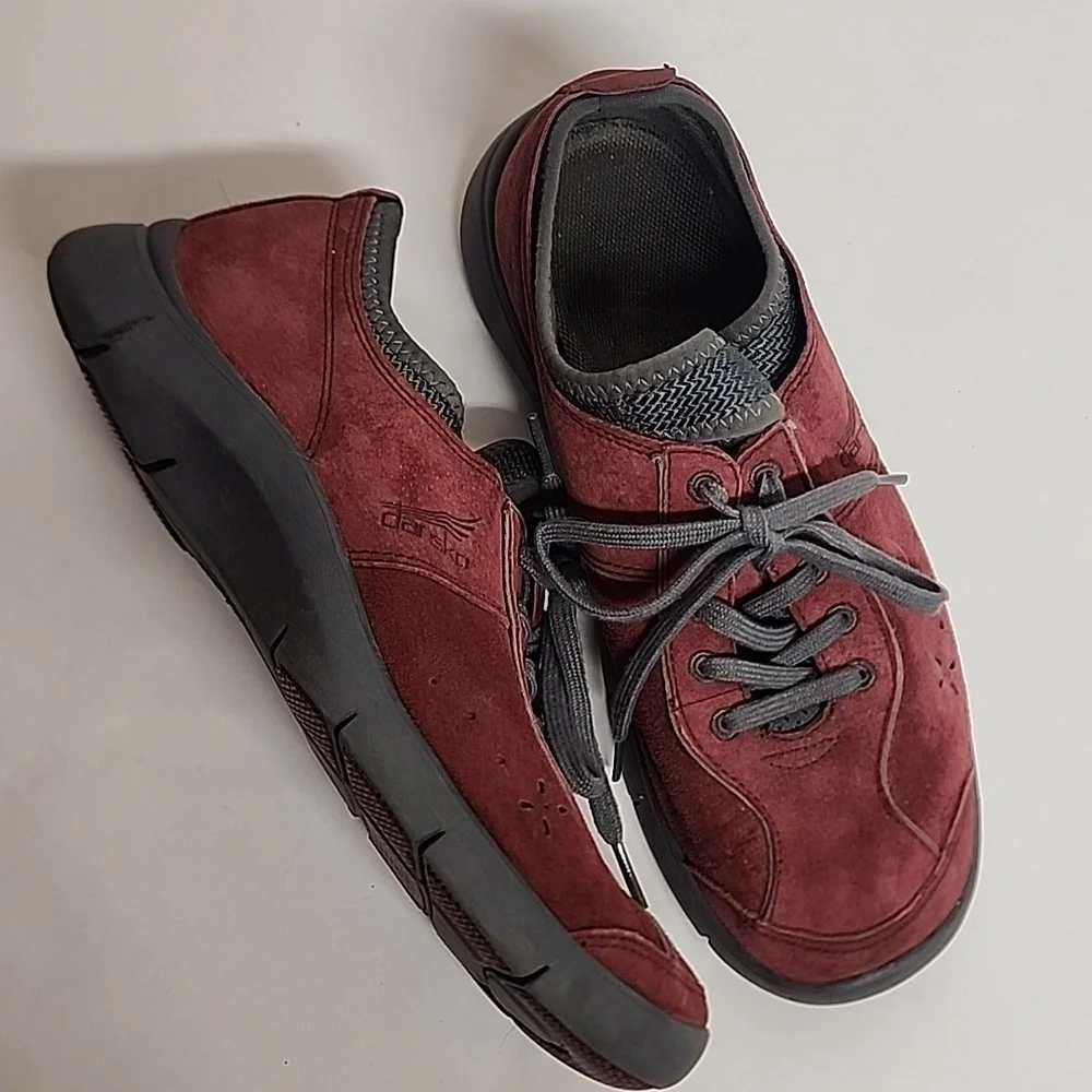 Dansko Elise Maroonish & Gray Slip On Lace Up Comfortable Sz 38 Suede Sneakers